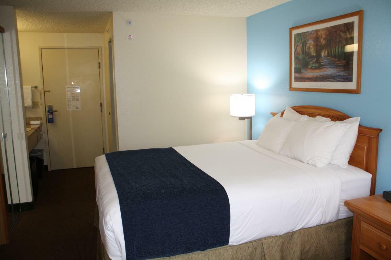 Baymont By Wyndham Yakima Riverfront Exterior foto